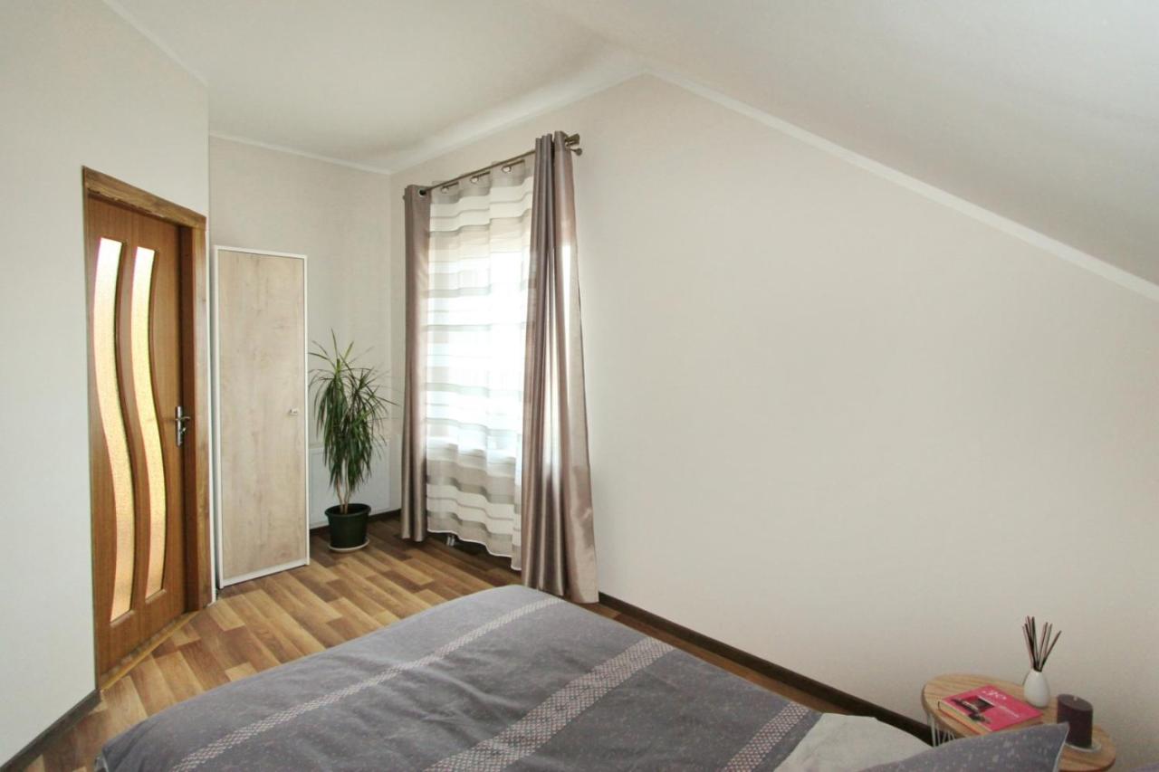 Apartments By The Lake With Fireplace Trakai Bagian luar foto