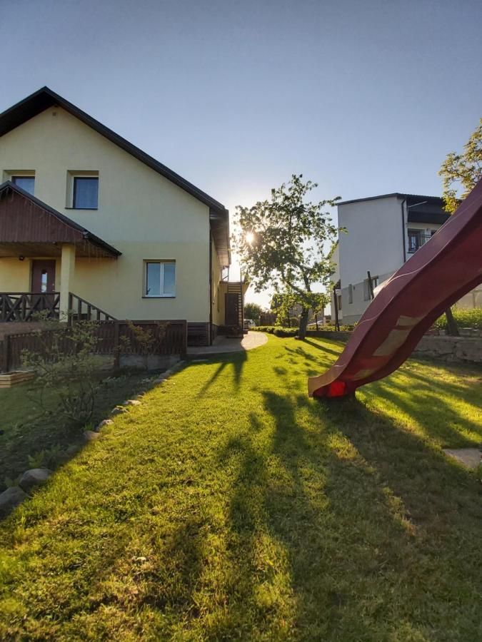 Apartments By The Lake With Fireplace Trakai Bagian luar foto